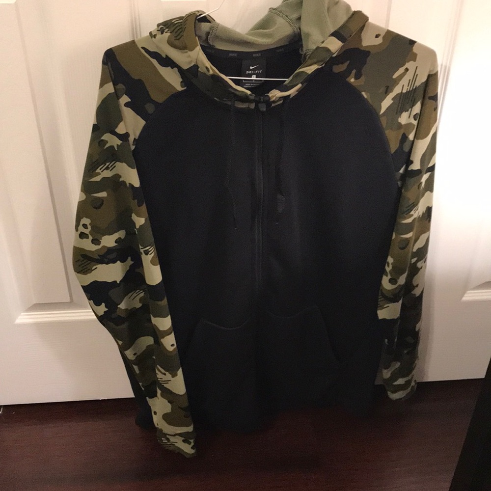 Men’s Nike Dri-Fit Hoodie